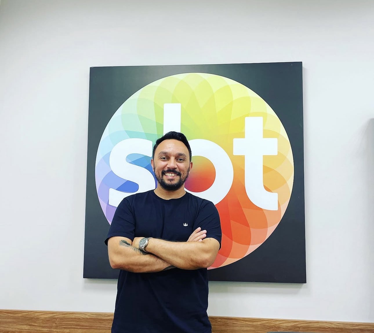 Rogério nos estúdios do SBT